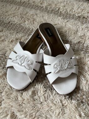Pinko White Leather Sandals with logo Size US 5.5/ EURO 36